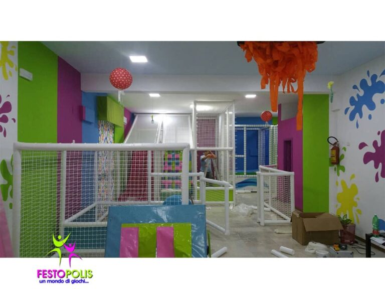 ALICE in wonderland ludoteca