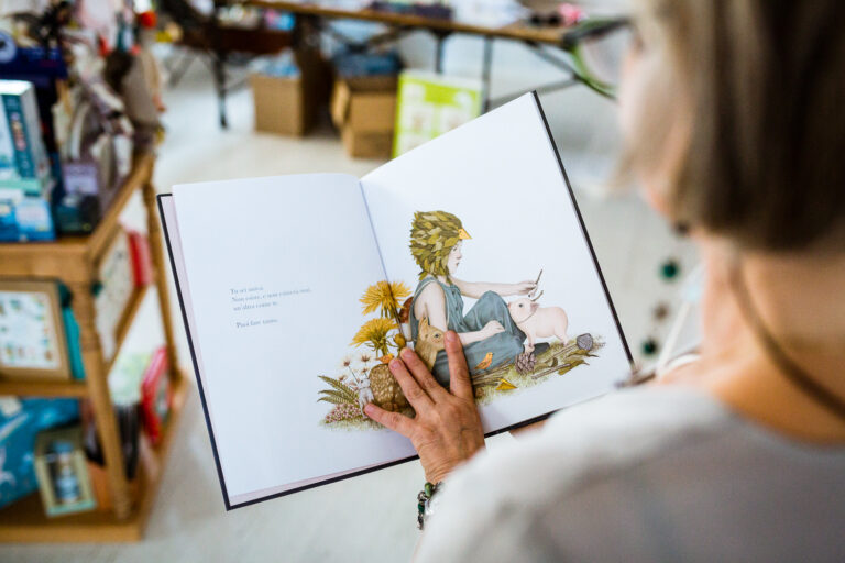Libreria Tutti giù per Terra