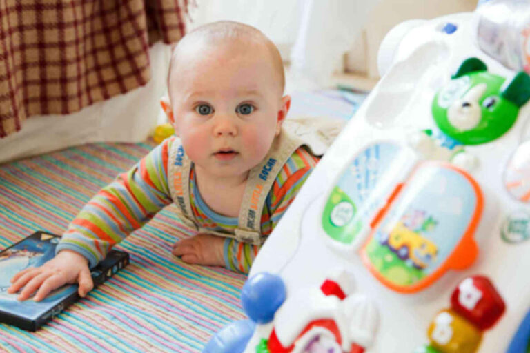la gioia dei bimbi giostra
